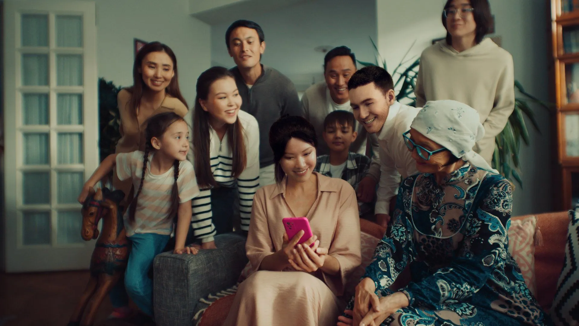 Капитал - Диджитал-персонажи Altel: международные награды и кроссоверы