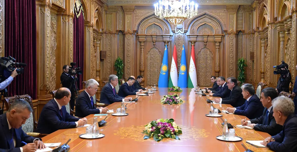 Капитал - Касым-Жомарт Токаев встретился с Эмомали Рахмоном