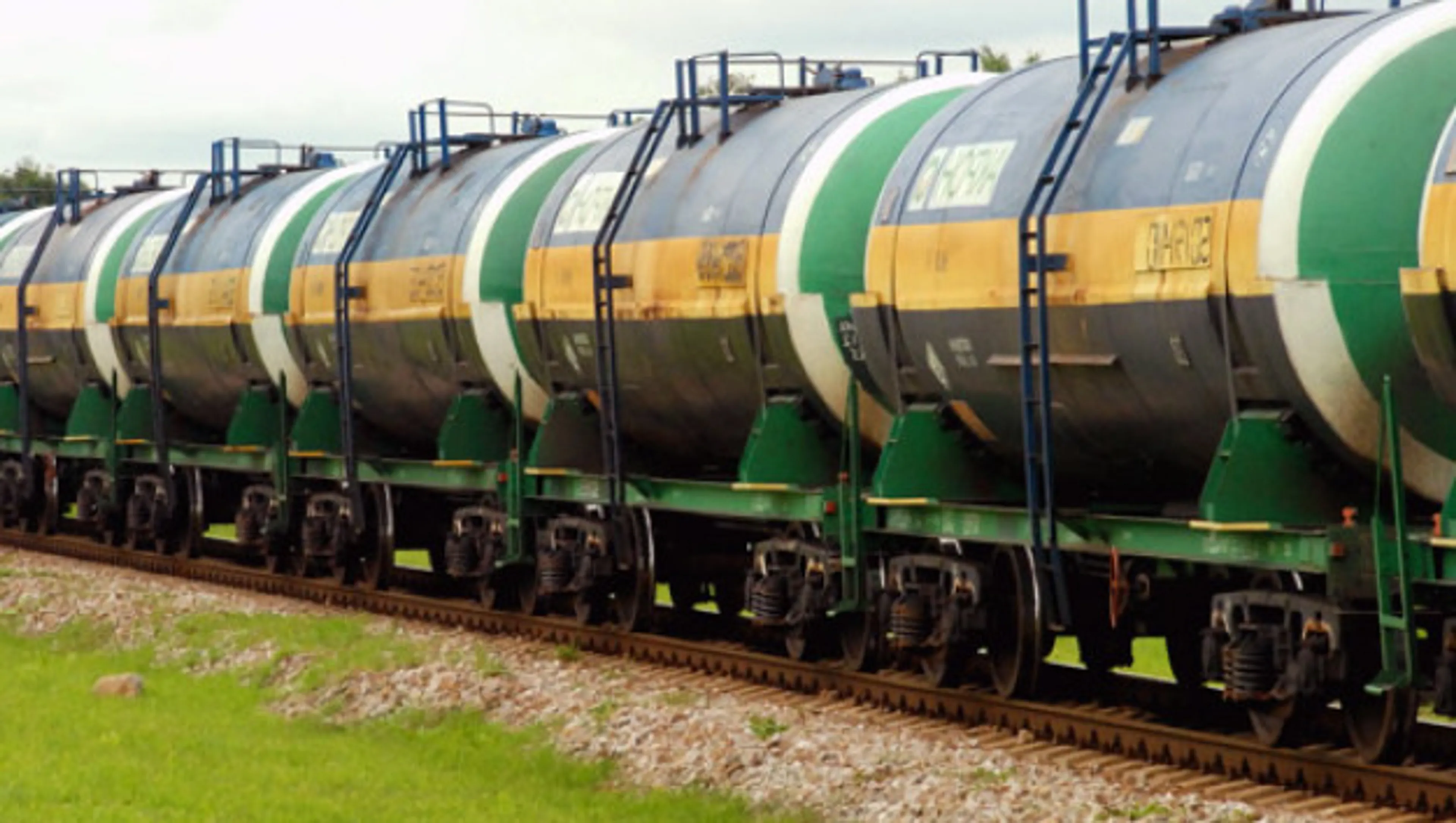 Капитал - С августа могут запретить ввоз бензина из России в Казахстан