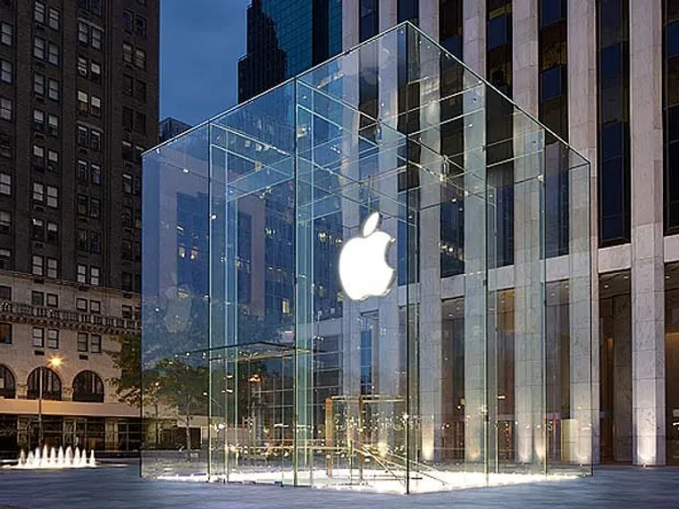 Капитал - Apple захватывает авторынок при помощи BlackBerry