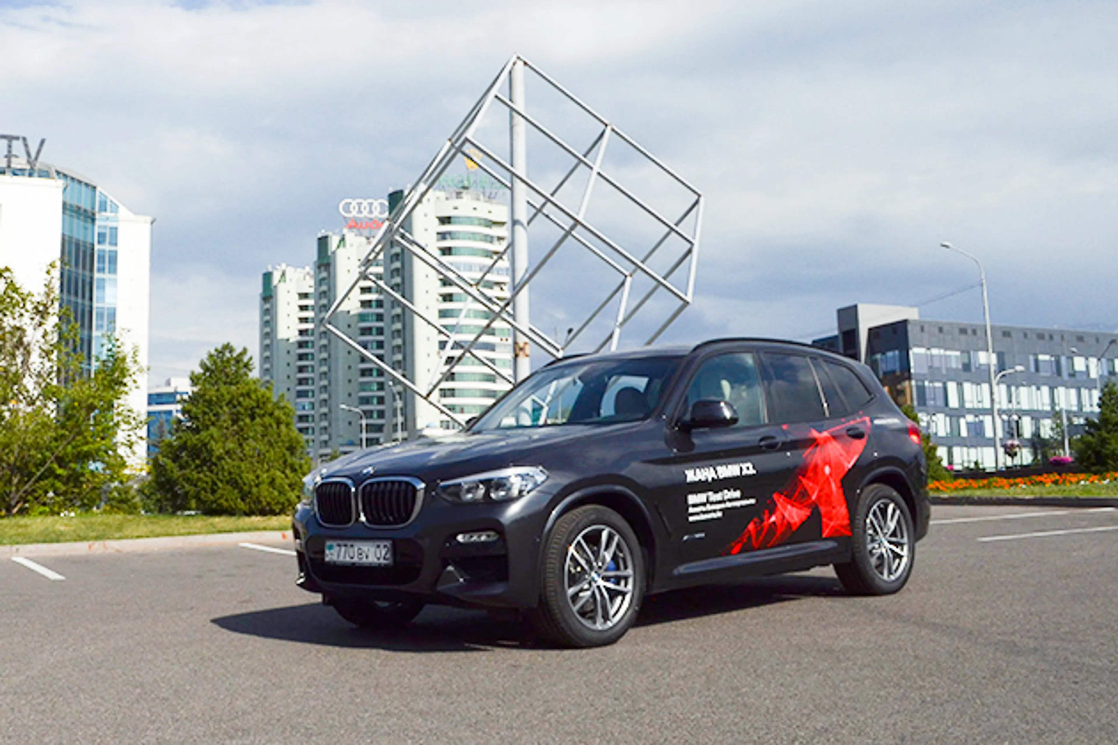 Капитал - Спортивный характер BMW X3 — Luxuty & Sport