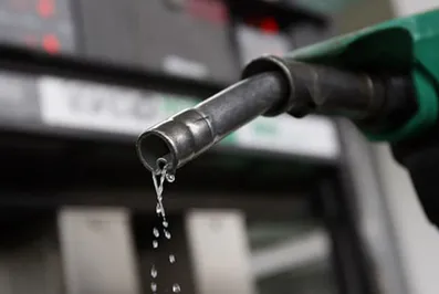 Сотрудники крупных компаний не намерены сокращать расходы на бензин