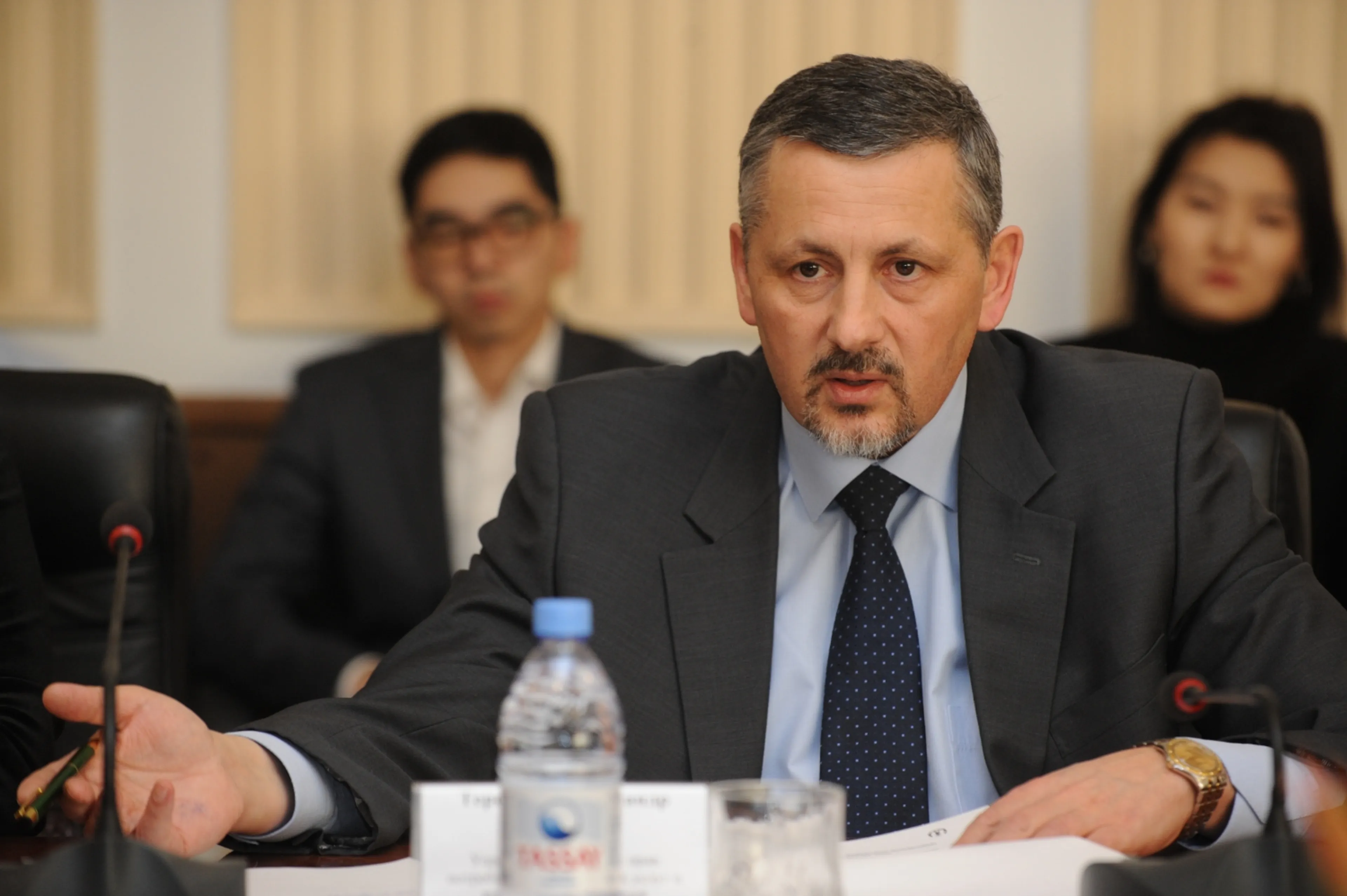 Капитал - Нацбанк: Коллекторы не смогут сообщать о долге заемщика на его работу