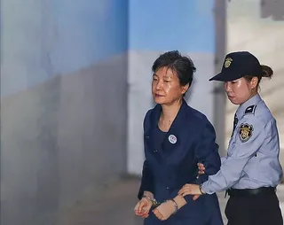 Капитал - Экс-президенту Южной Кореи увеличили тюремный срок до 25 лет