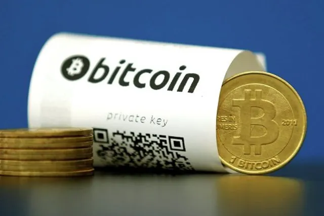 Биткоин продолжил дешеветь