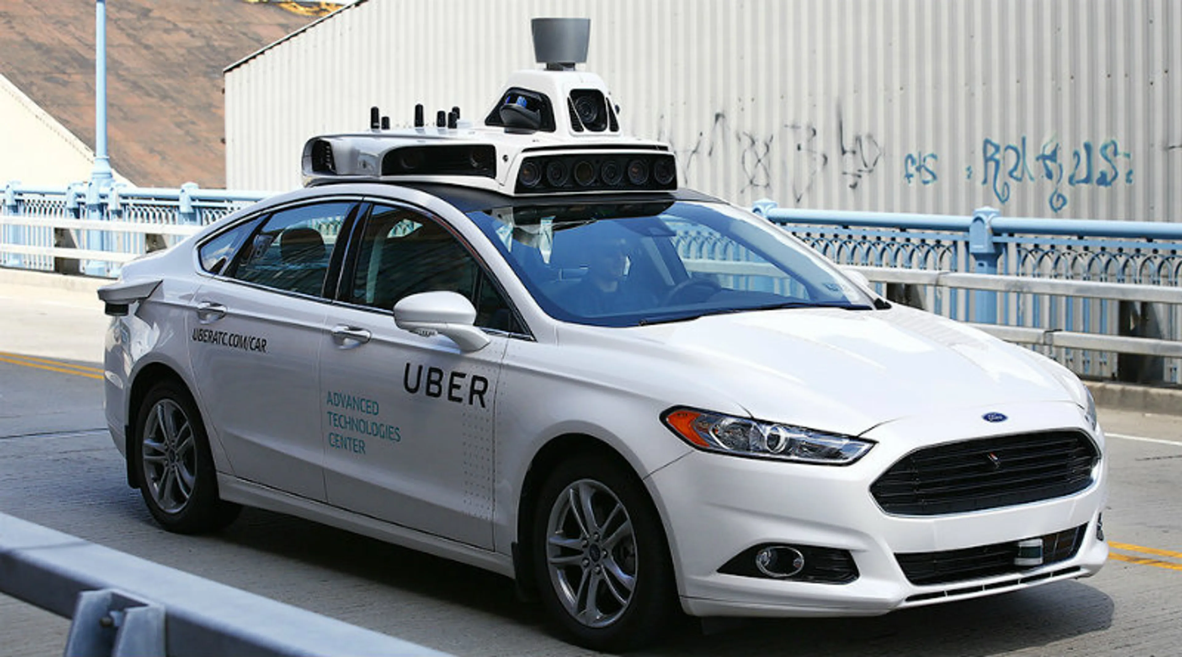 Капитал - SoftBank и Toyota могут инвестировать в беспилотники Uber