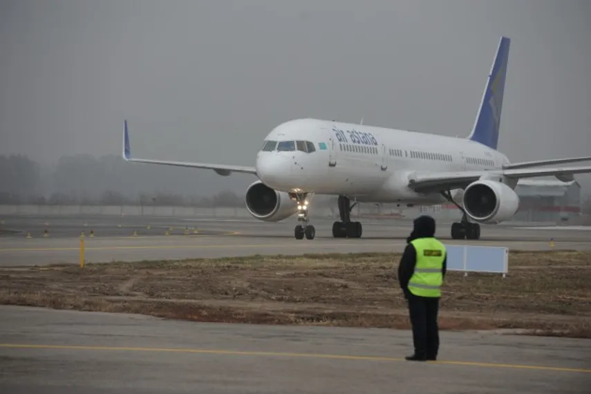 Капитал - Самолет Air Astana экстренно приземлился в Уральске