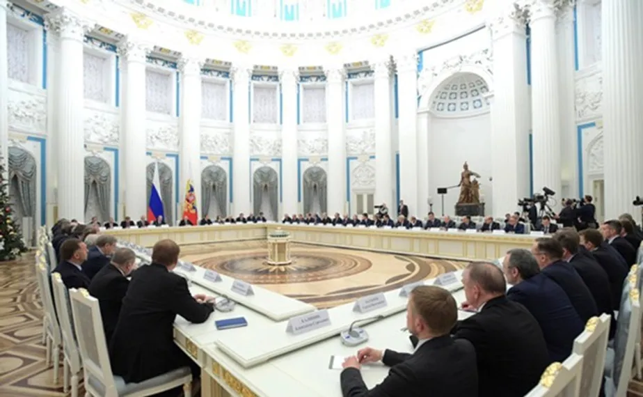 Капитал - Россия выпустит облигации для репатриации капитала