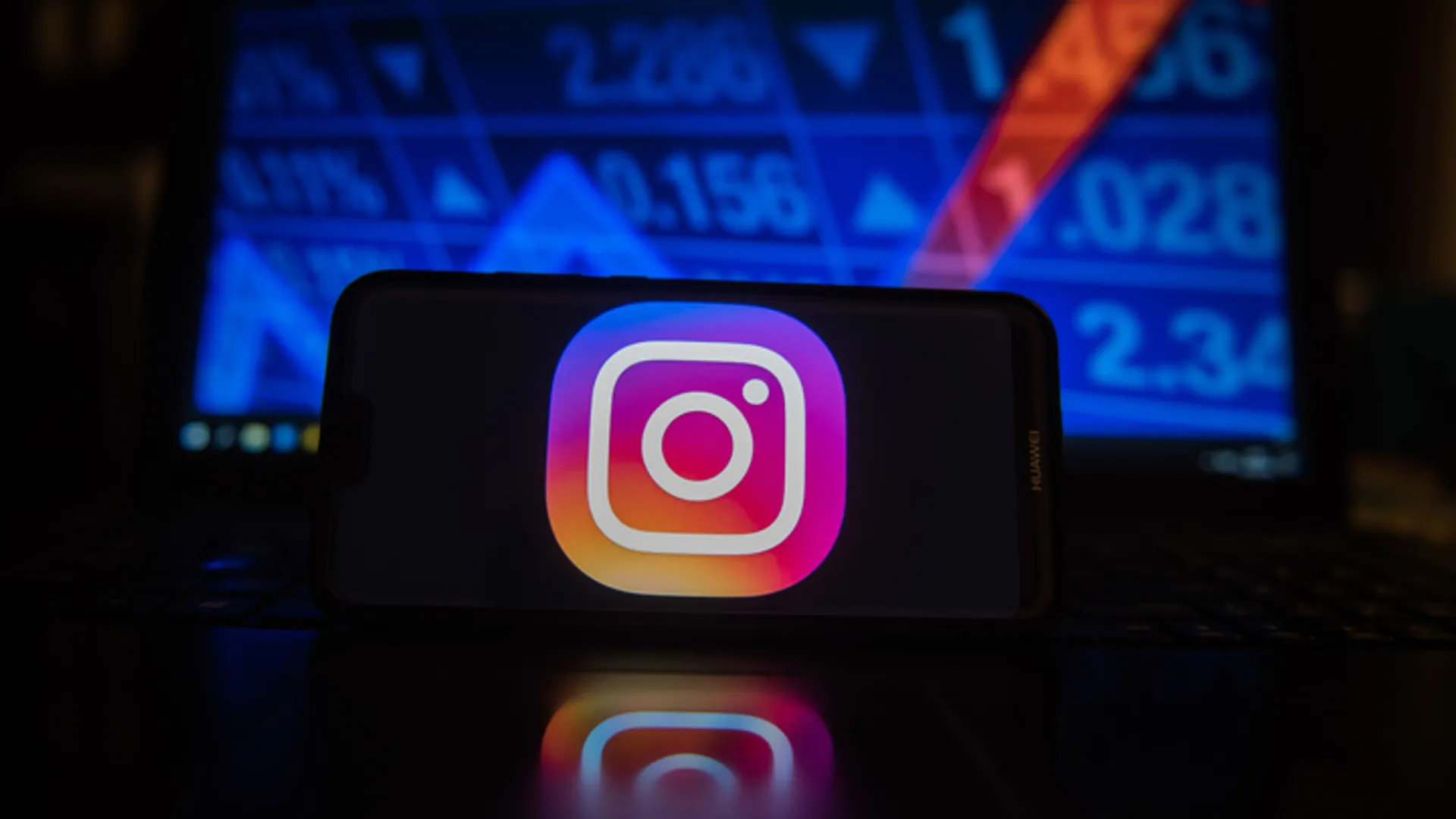 Капитал - Instagram разрешил совершать покупки в своем приложении