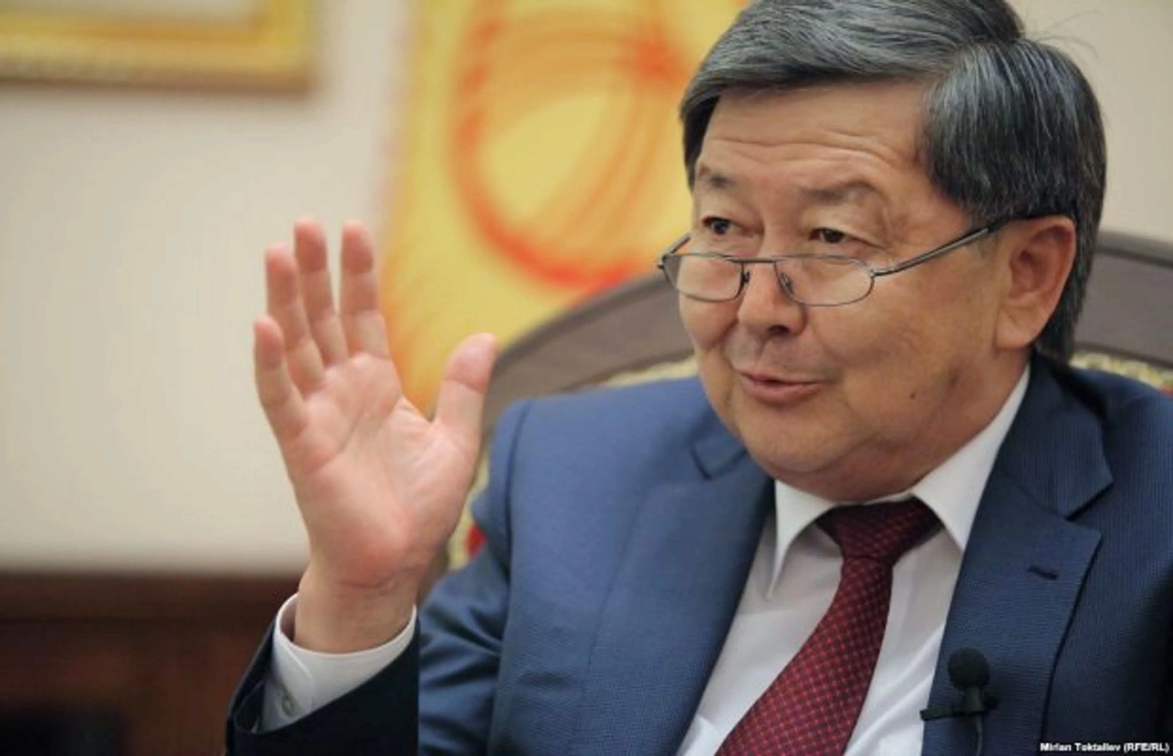 Капитал - И.о. премьер-министра КР Жанторо Сатыбалдиев покидает пост