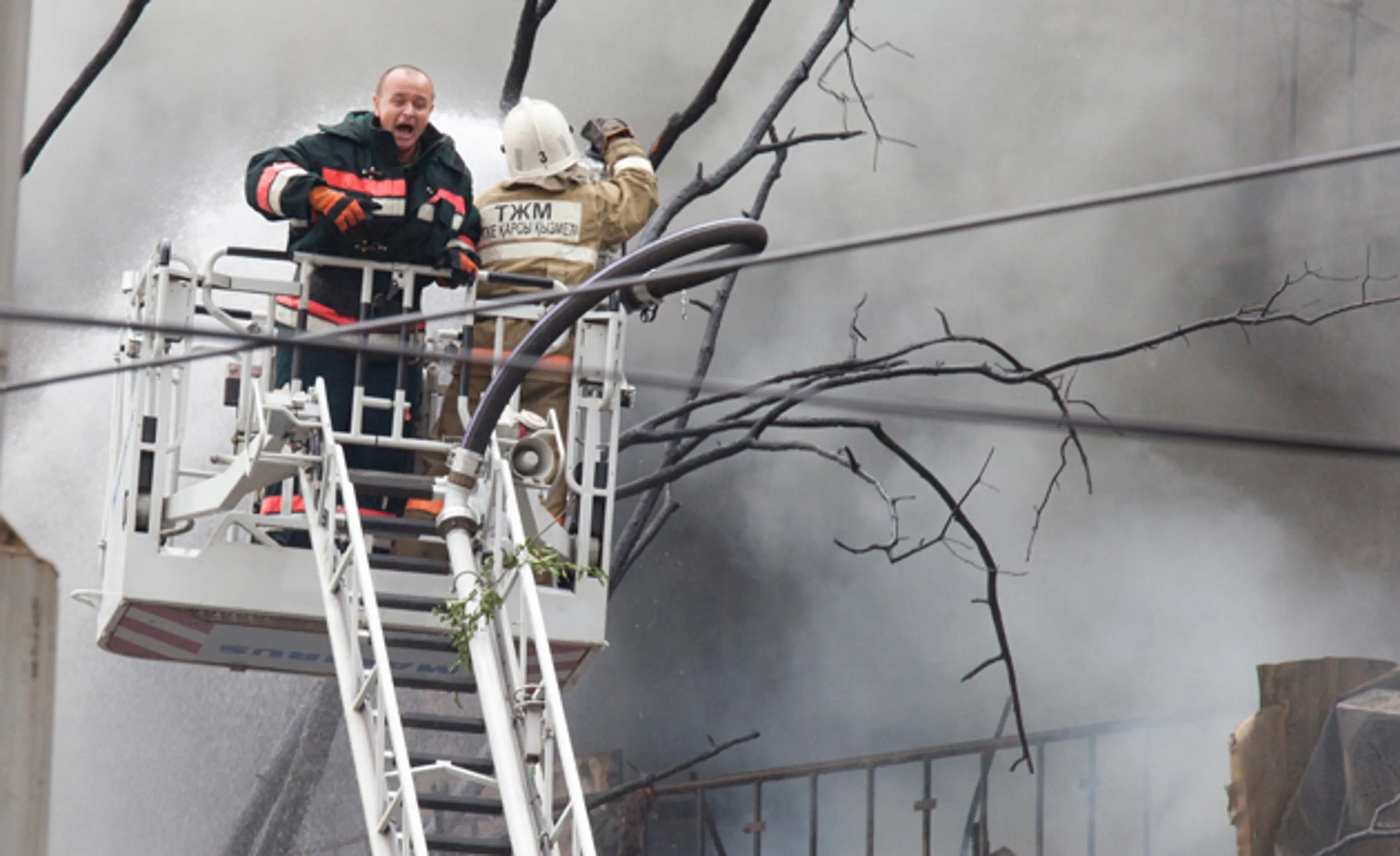 Капитал - Пожар на месте взрыва бензовоза ликвидирован