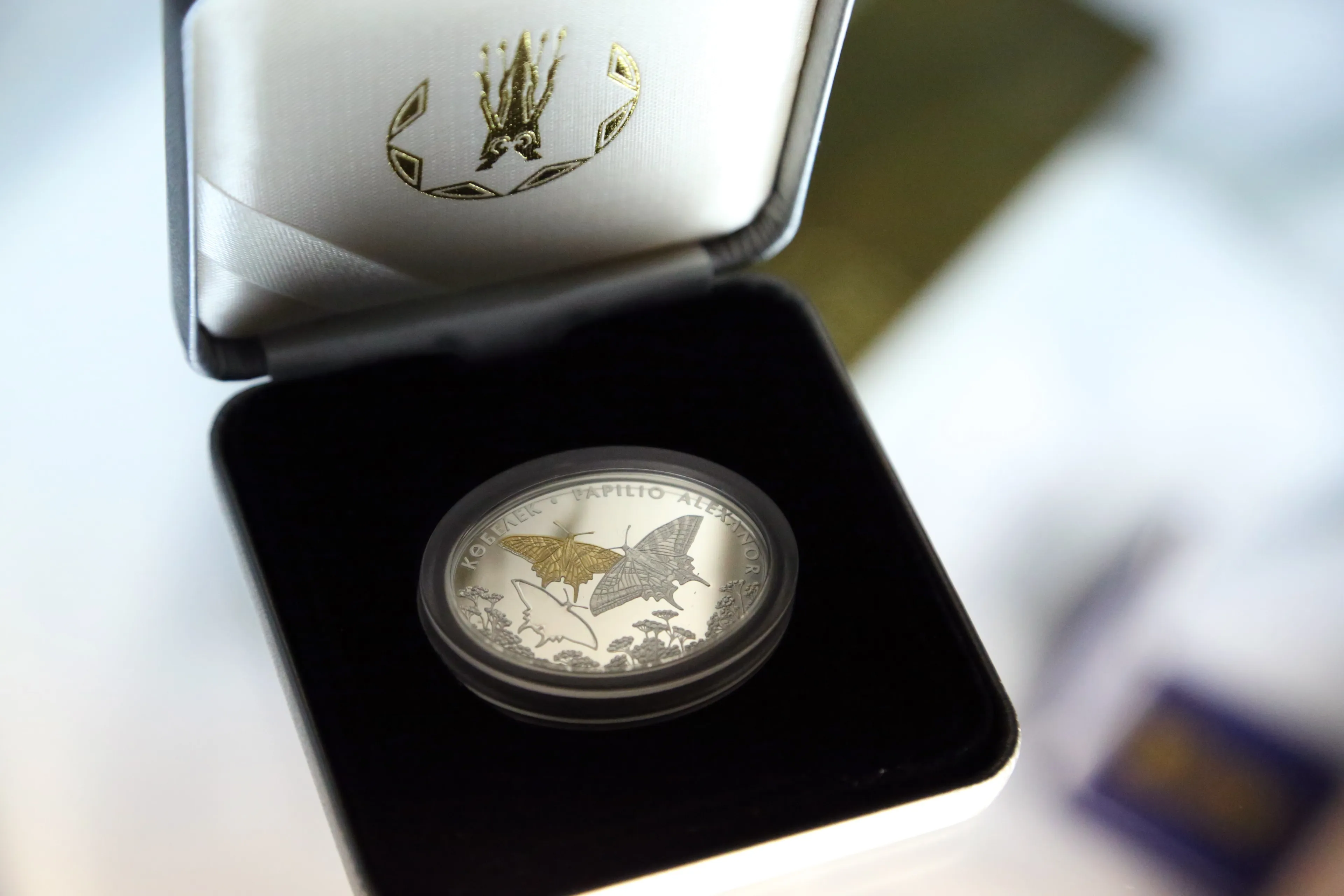 Капитал - Сколько стоят инвестиционные монеты Нацбанка РК?