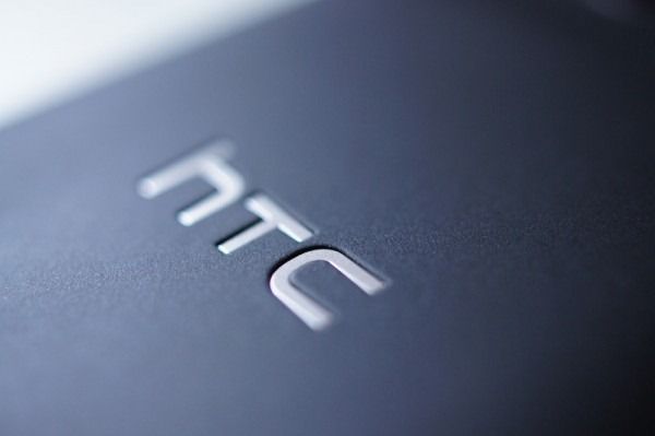 HTC показала два телефона на Windows Phone 8 - Kapital.kz