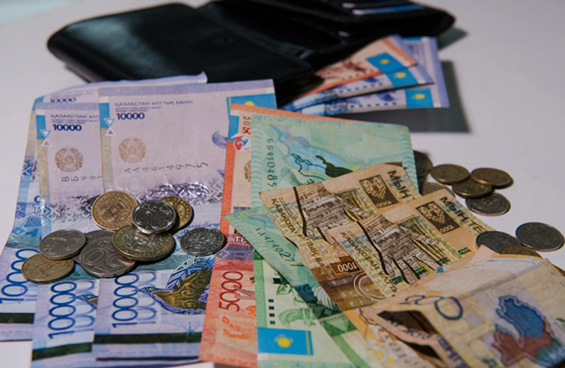 Капитал - Глава РК: Некоторые смотрят на бюджетные деньги, как на бездонную бочку