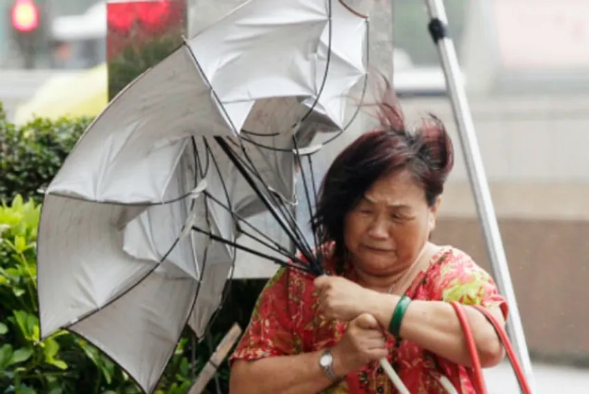 Капитал - На Хайнань обрушился тайфун Калмэджи