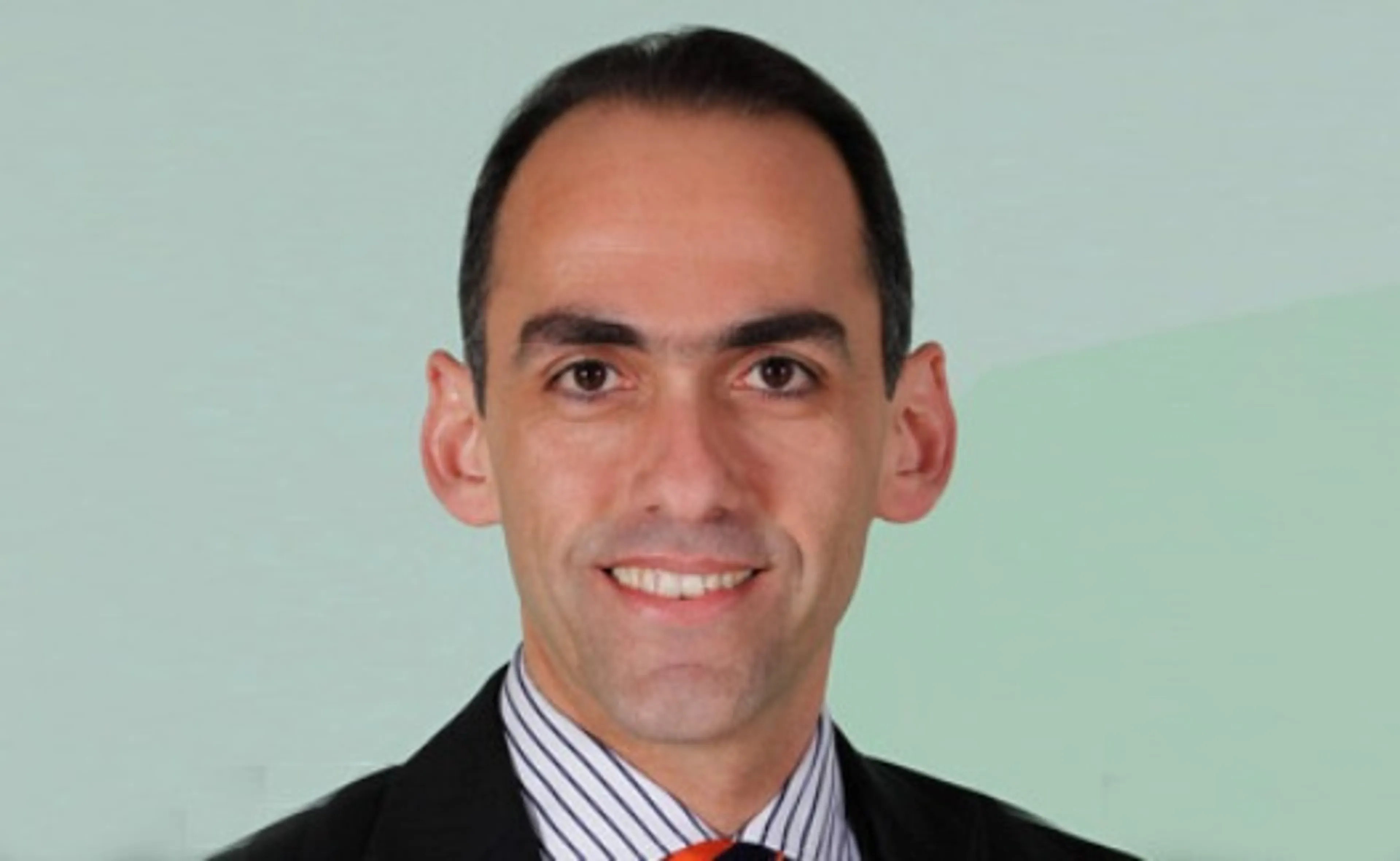 Капитал - Кипр ослабит контроль над зарубежными банками