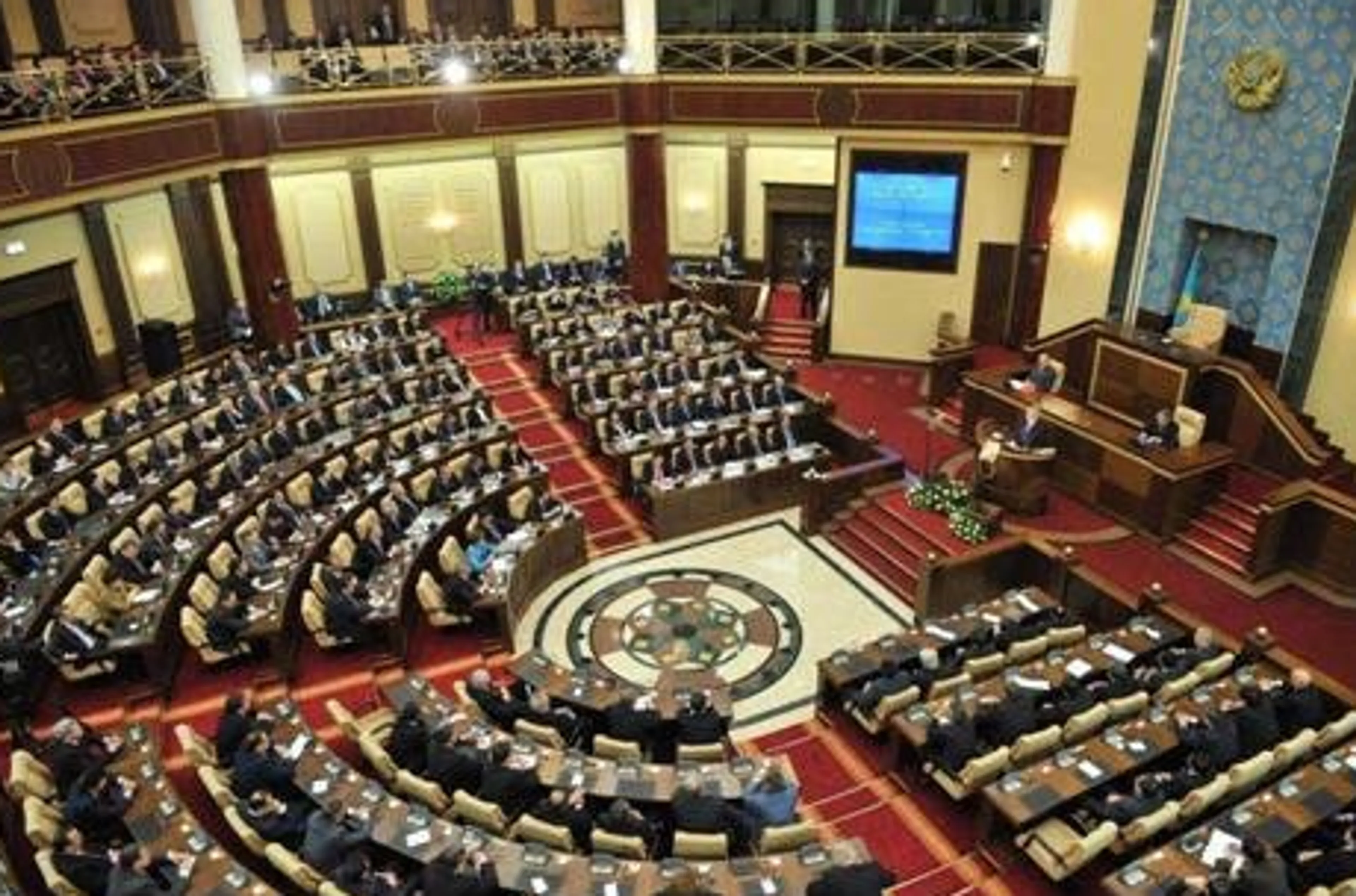 Капитал - Выборы депутатов Сената состоятся 28 июня