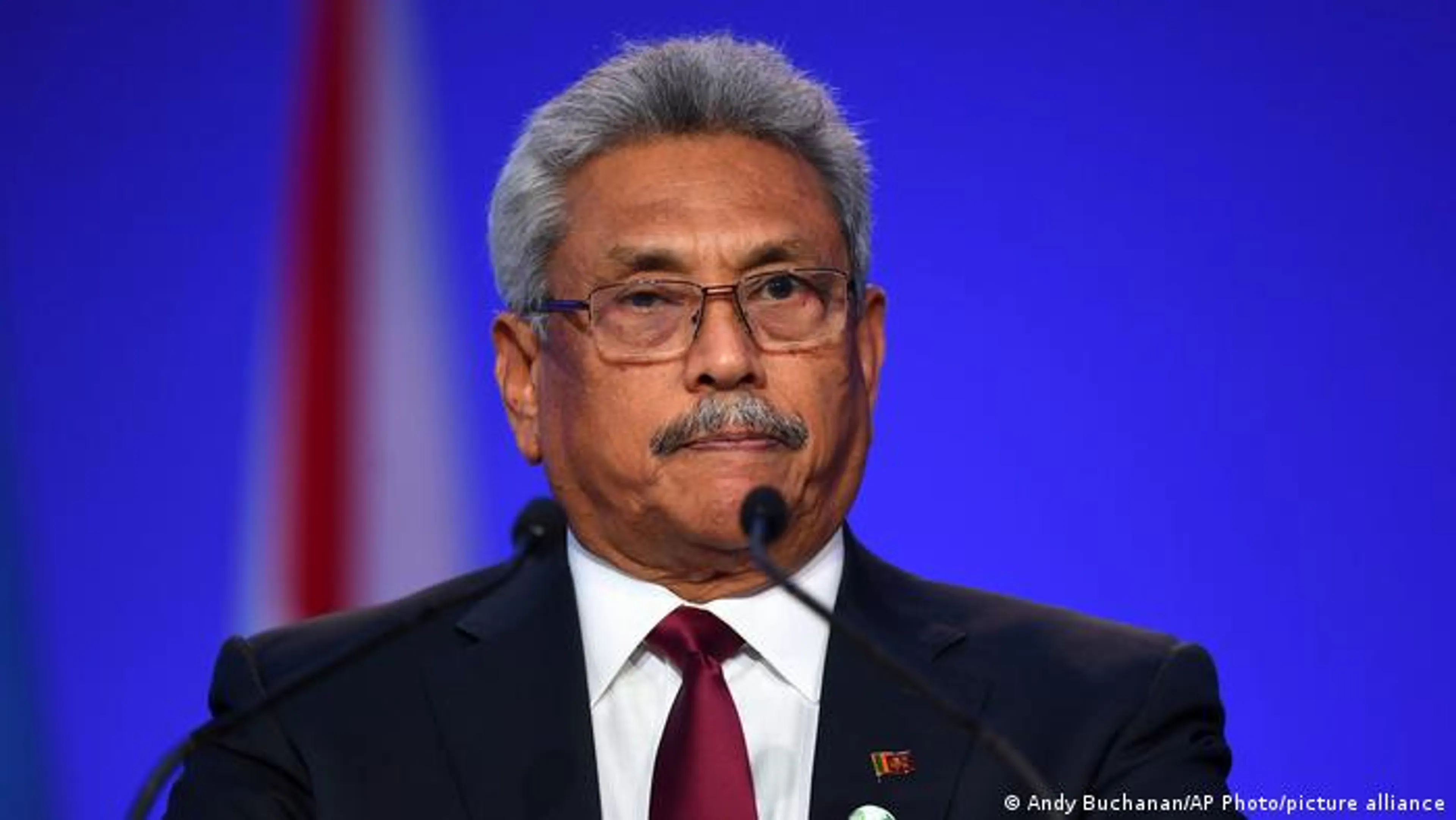 Капитал - Президент Шри-Ланки бежал из страны