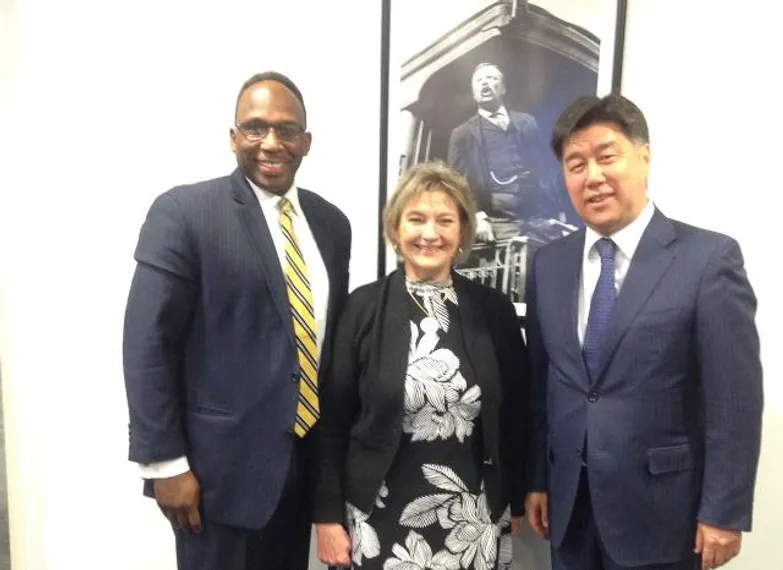 Капитал - Алихан Байменов обсудил сотрудничество с Управлением кадровой службы США