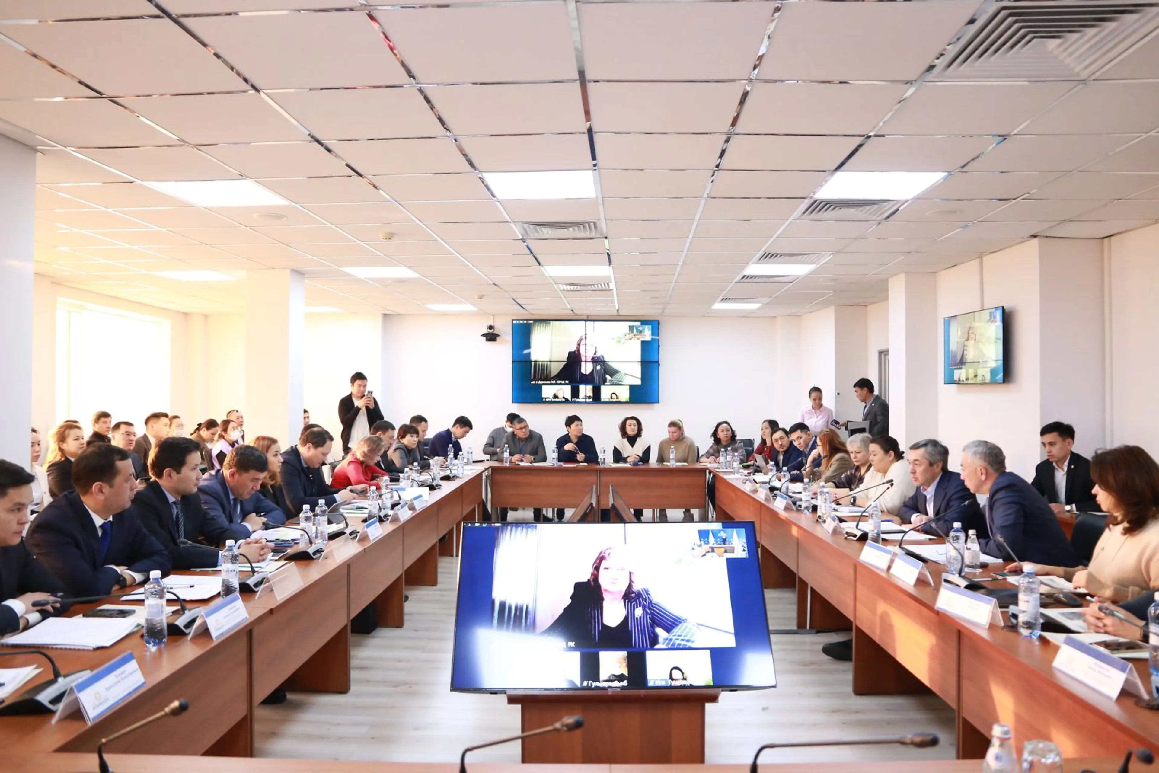 Капитал - Обязательную маркировку воды в Казахстане вводить не будут - НПП