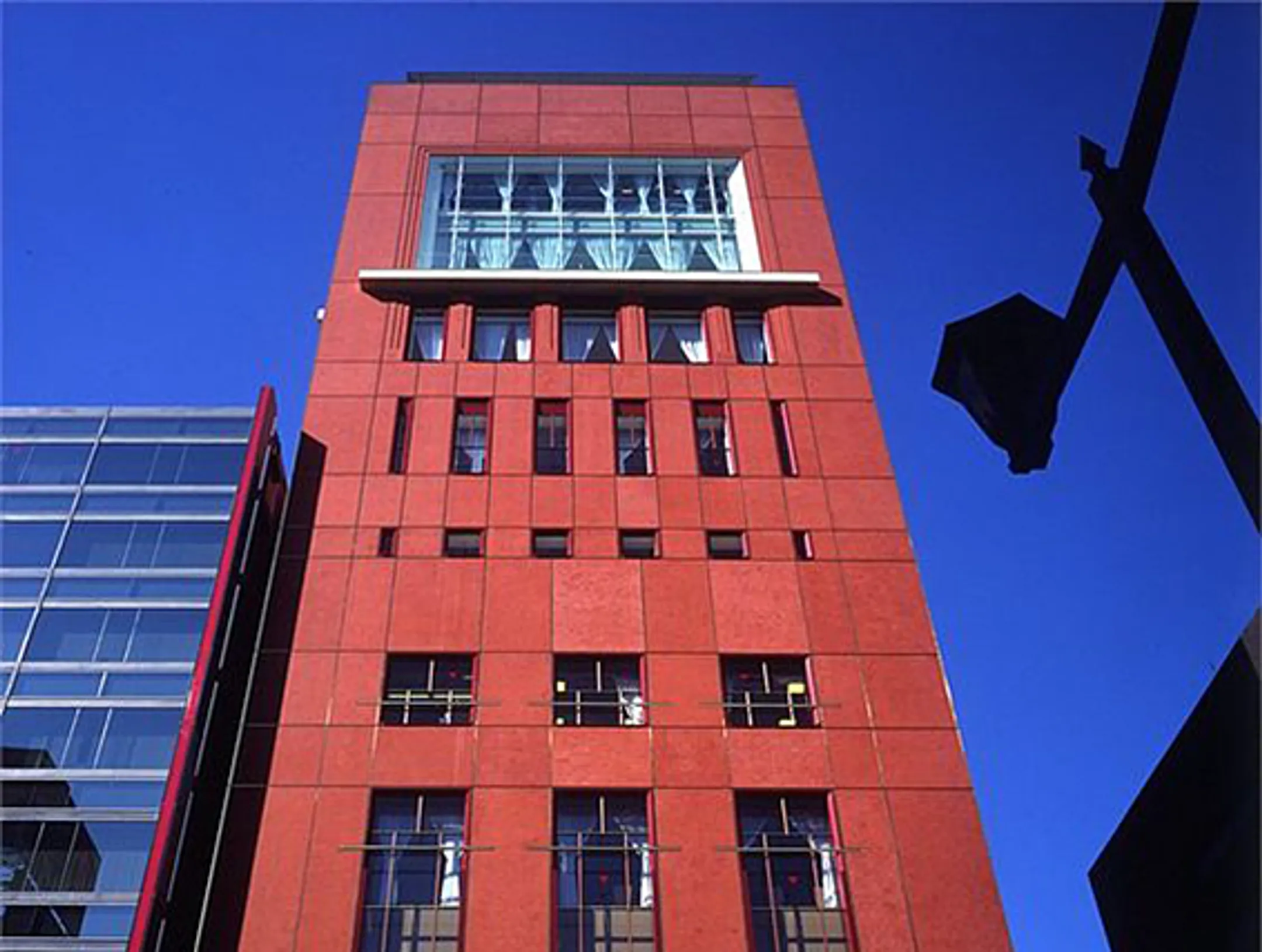 Здания Tokyo Ginza Shiseido Building
