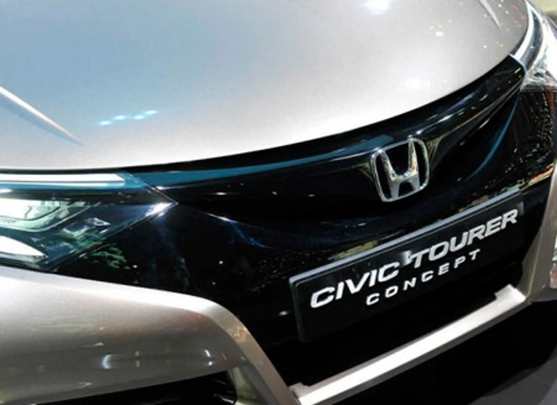 Капитал - Во Франкфурте Honda выставит два Civic