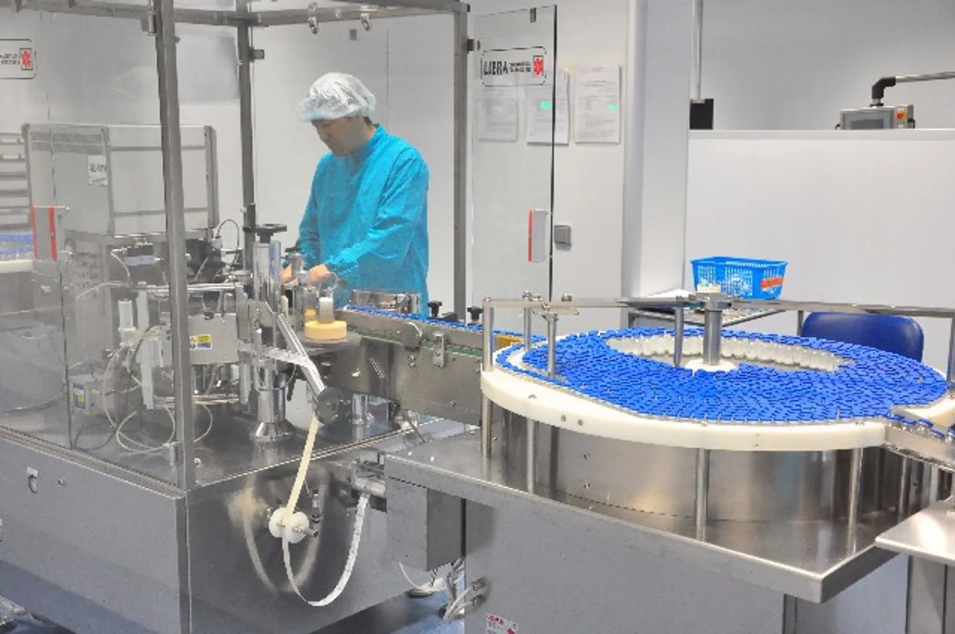 Капитал - В ходе телемоста президент запустил в Шымкенте цех по выпуску лекарственных препаратов