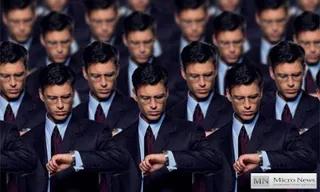 Капитал - Зачем госслужащих хотят одеть в единую форму?