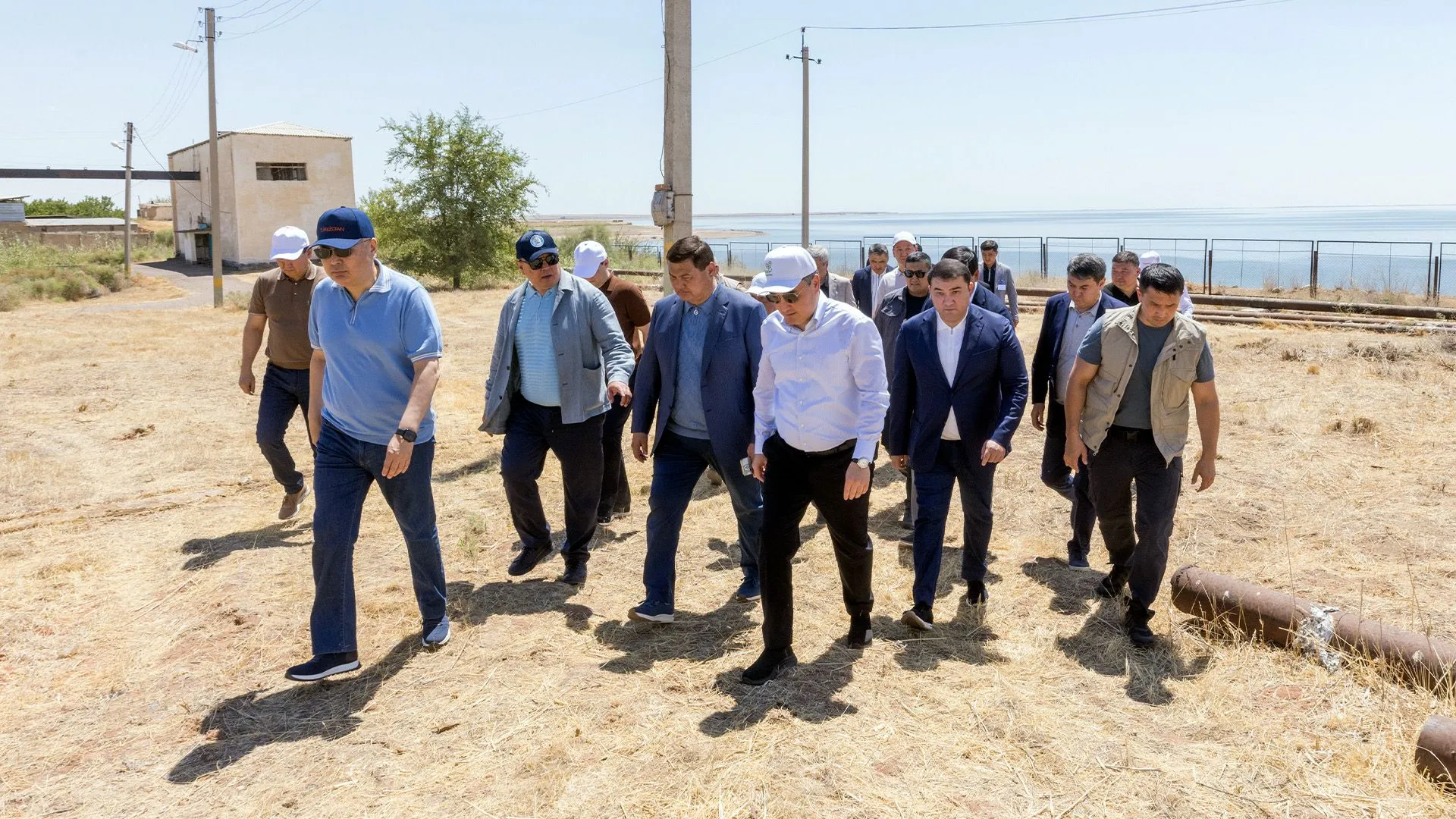 Обеспечить прозрачность распределения воды в Туркестанской области поручил премьер 