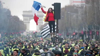 Банк Франции в 2 раза понизил оценку ВВП страны