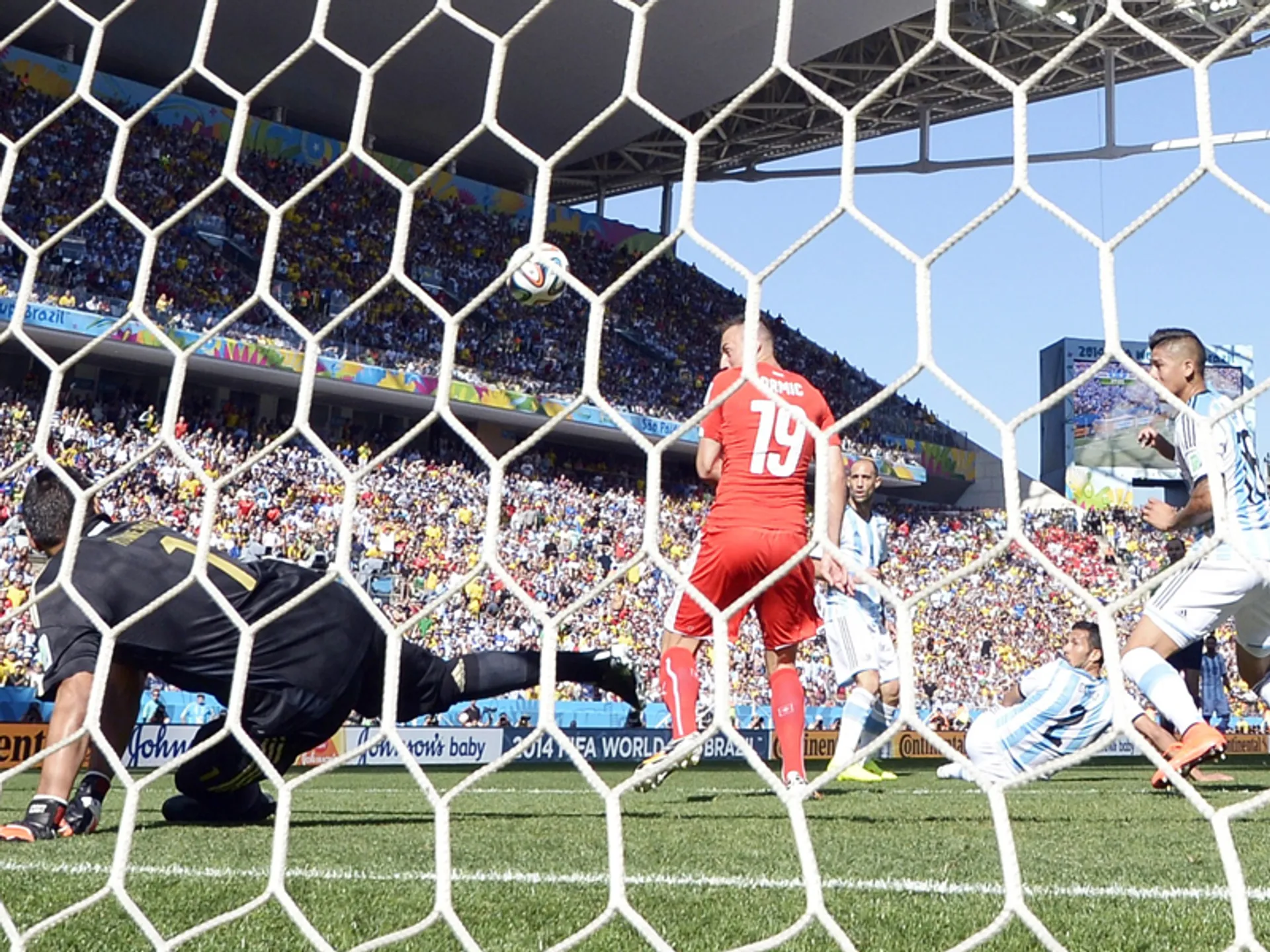 Капитал - Сборная Аргентины в дополнительное время одолела Швейцарию