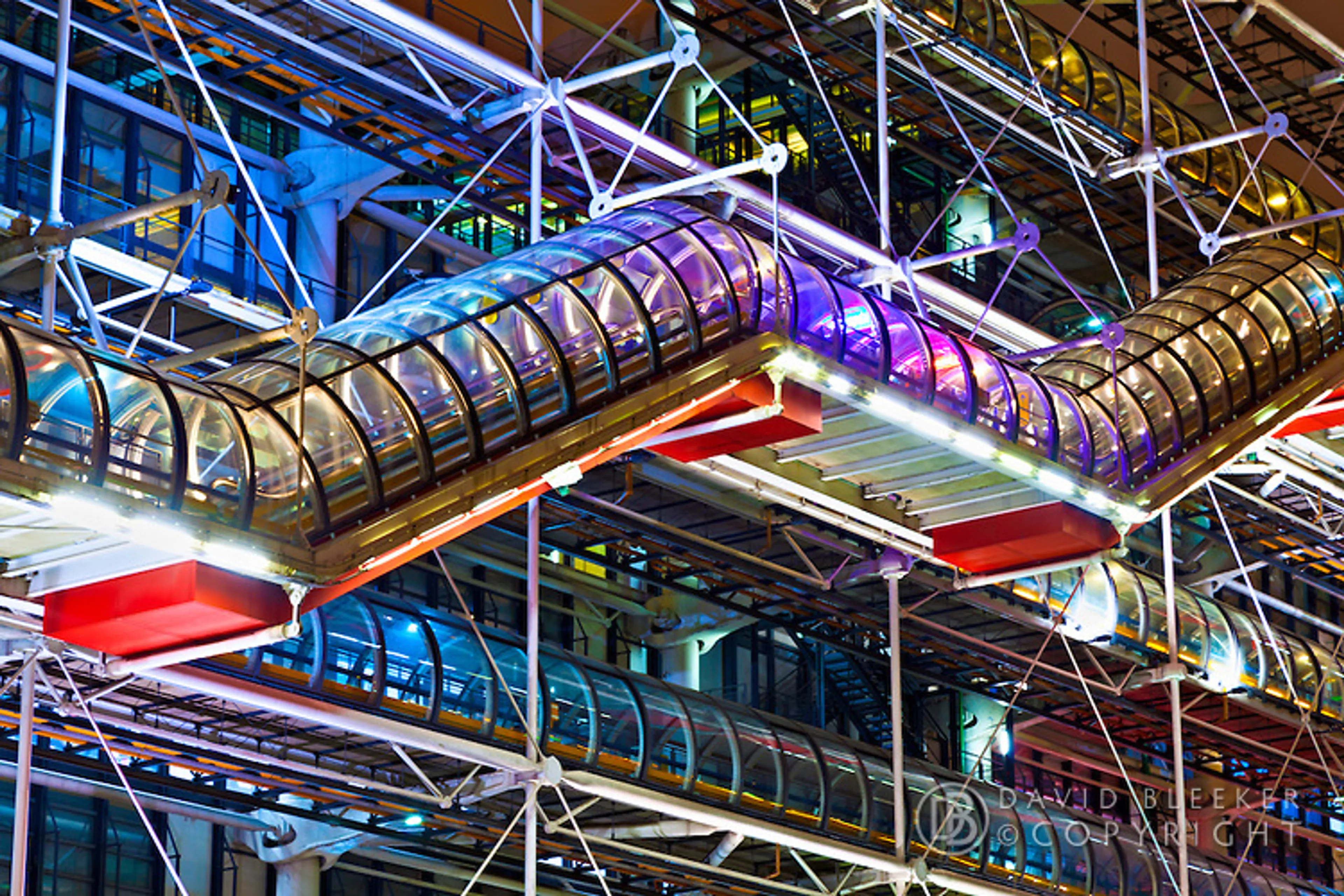 Капитал - Нефтеперегонный завод по производству искусства