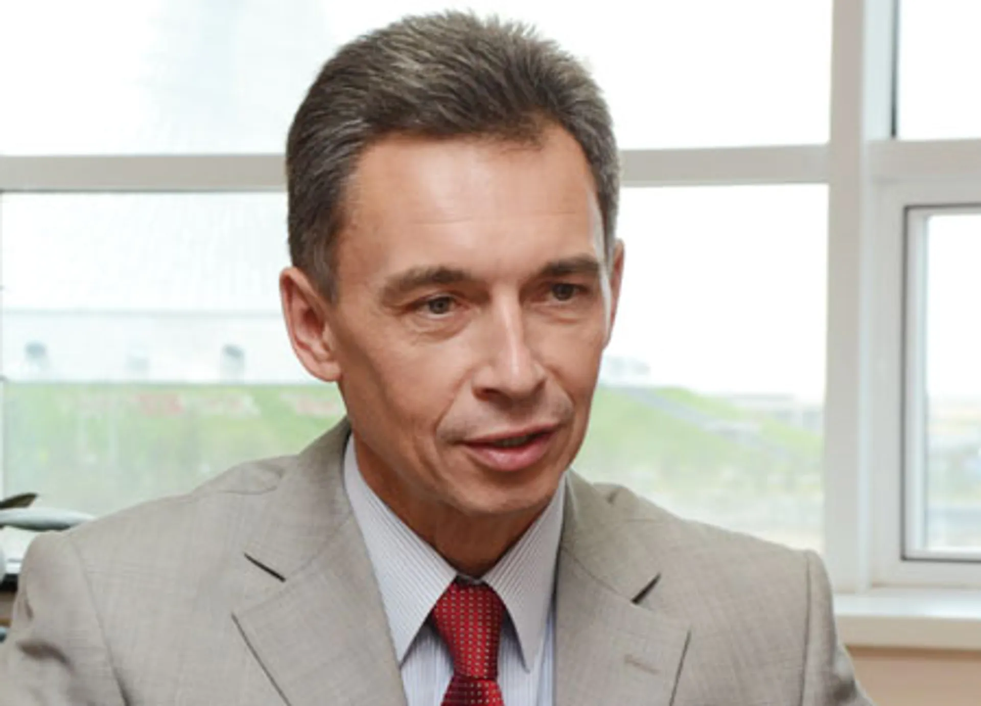 Капитал - Сергей Миронов: «Быть хорошими для всех – это значит ввести тариф, в котором бесплатная связь на все номера»