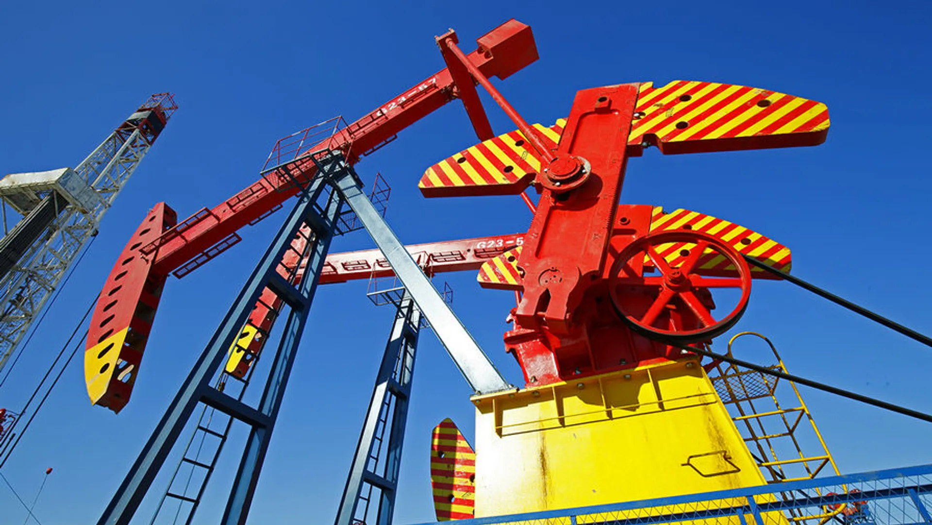 Капитал - Нефть дорожает в ожидании снижения предложения на рынке