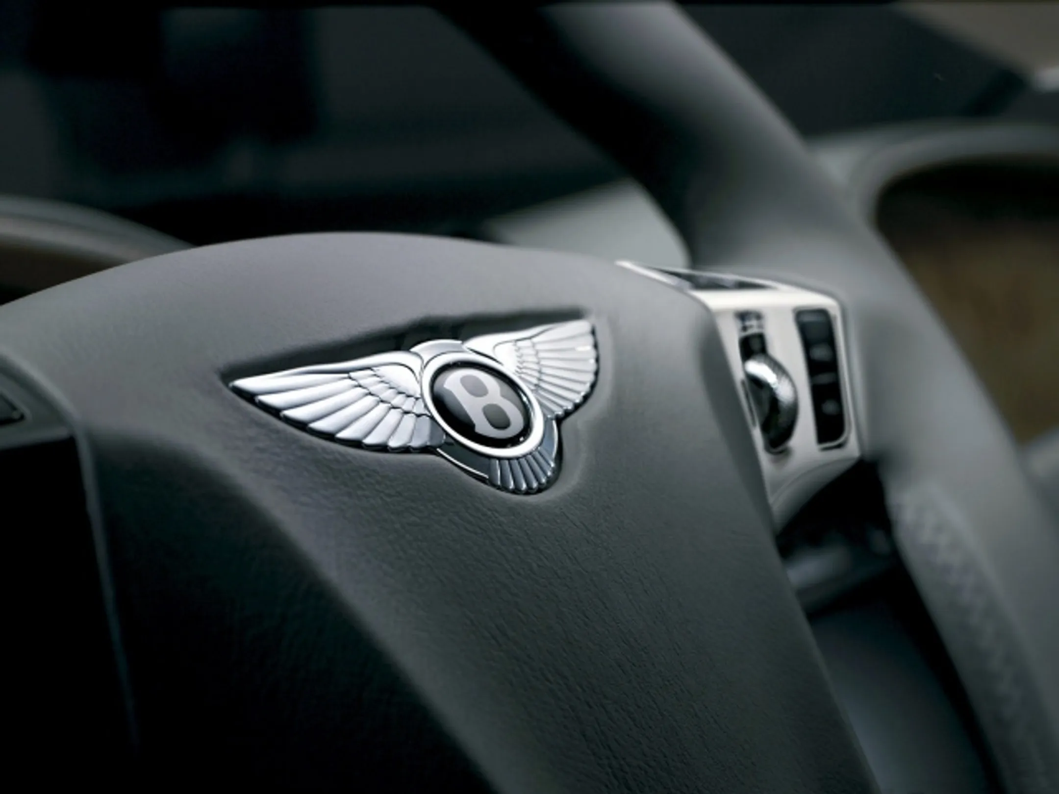 Porshe и Bentley увеличили продажи - Image Kapital.kz