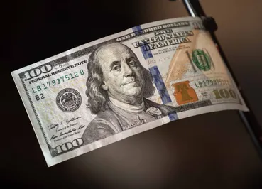 Доллар на утренней сессии – 337,94 тенге