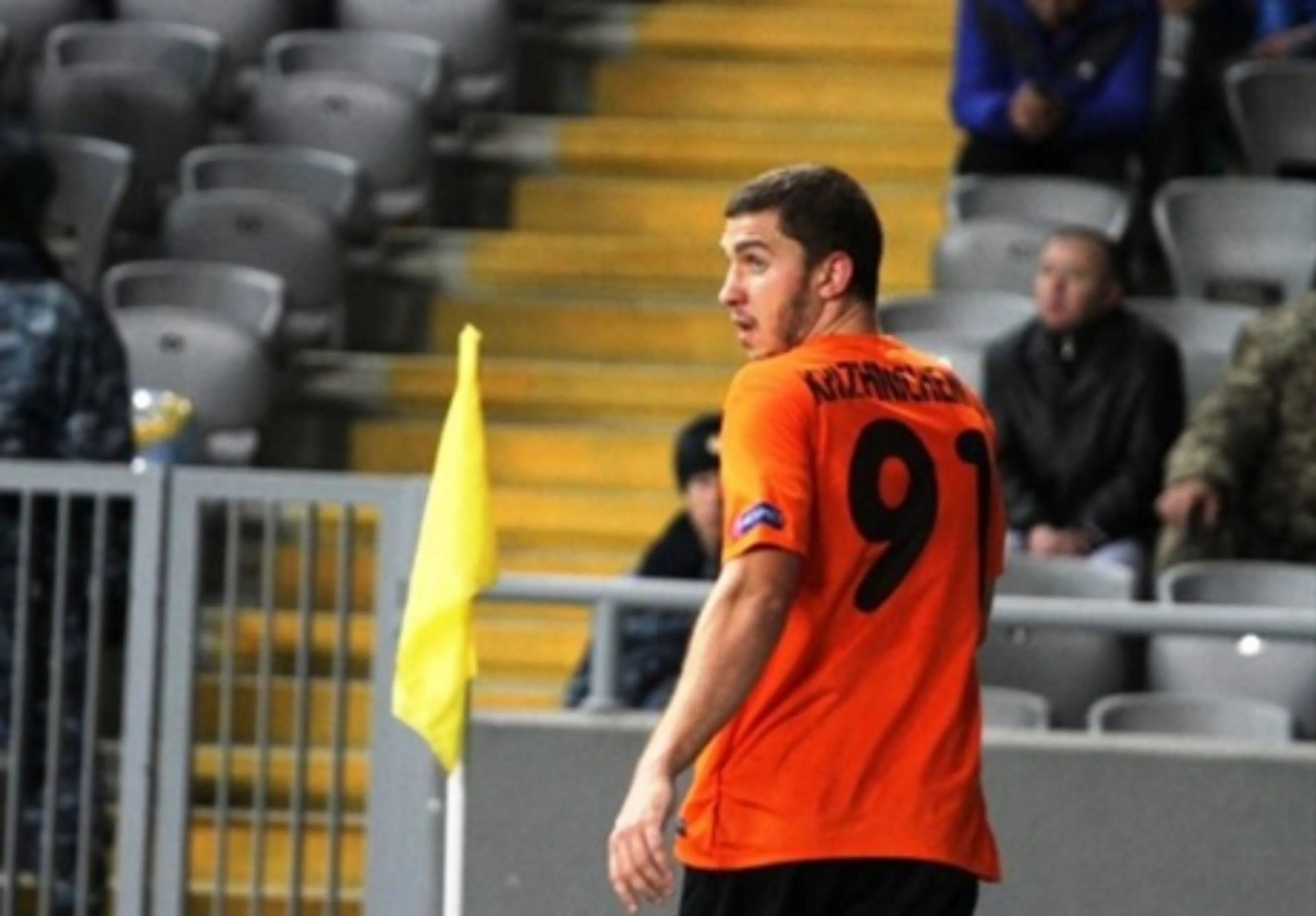 Капитал - Хижниченко подписал контракт с польской «Короной»