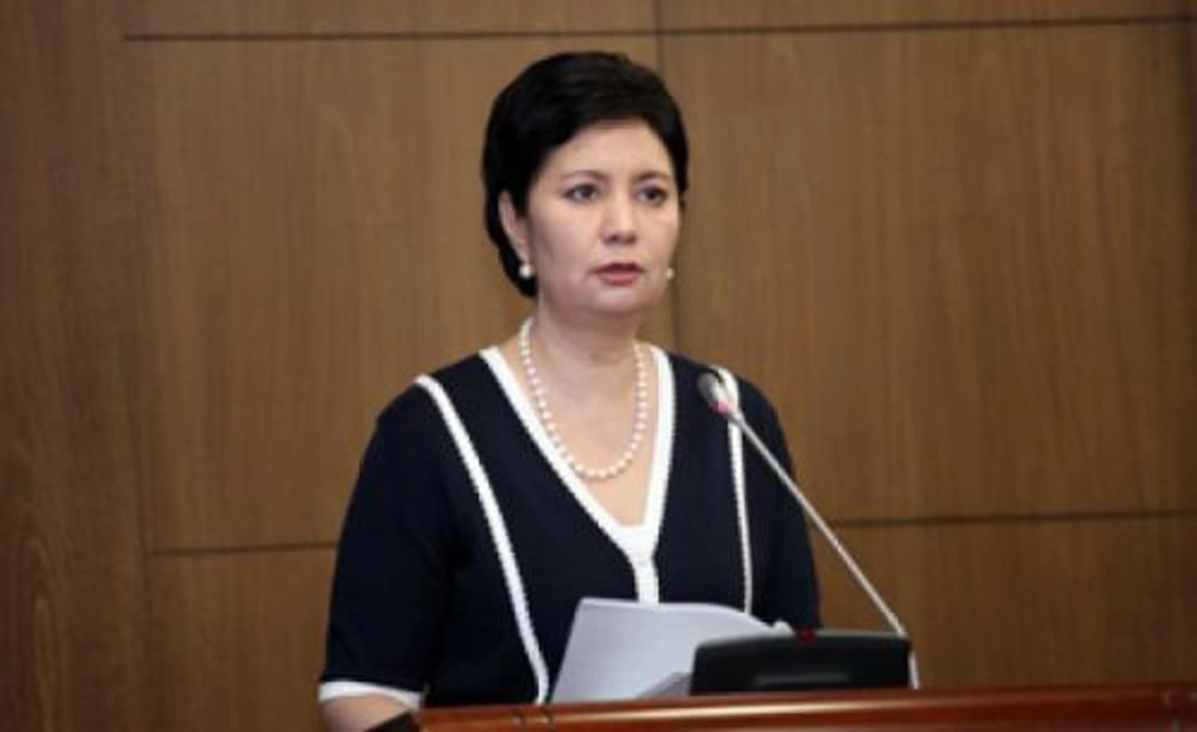 Капитал - Абдыкаликова провела первое заседание в качестве госсекретаря