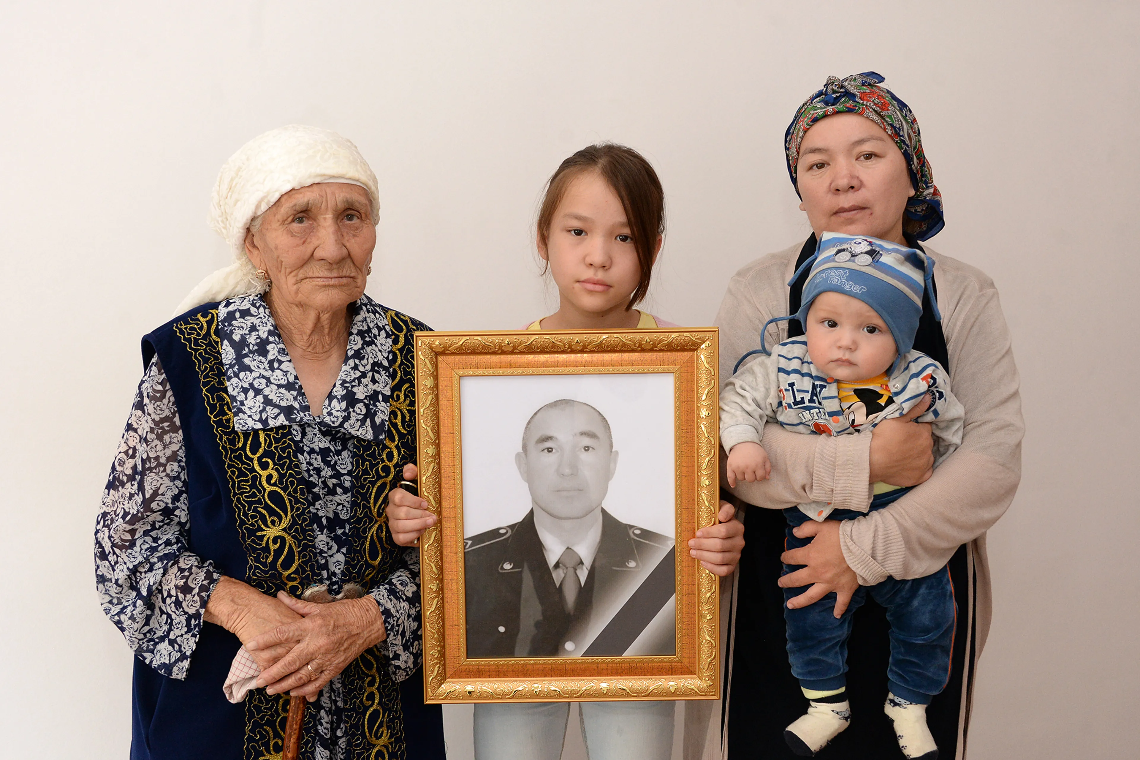 Капитал - Семья погибшего полицейского Аяна Галиева получила квартиру