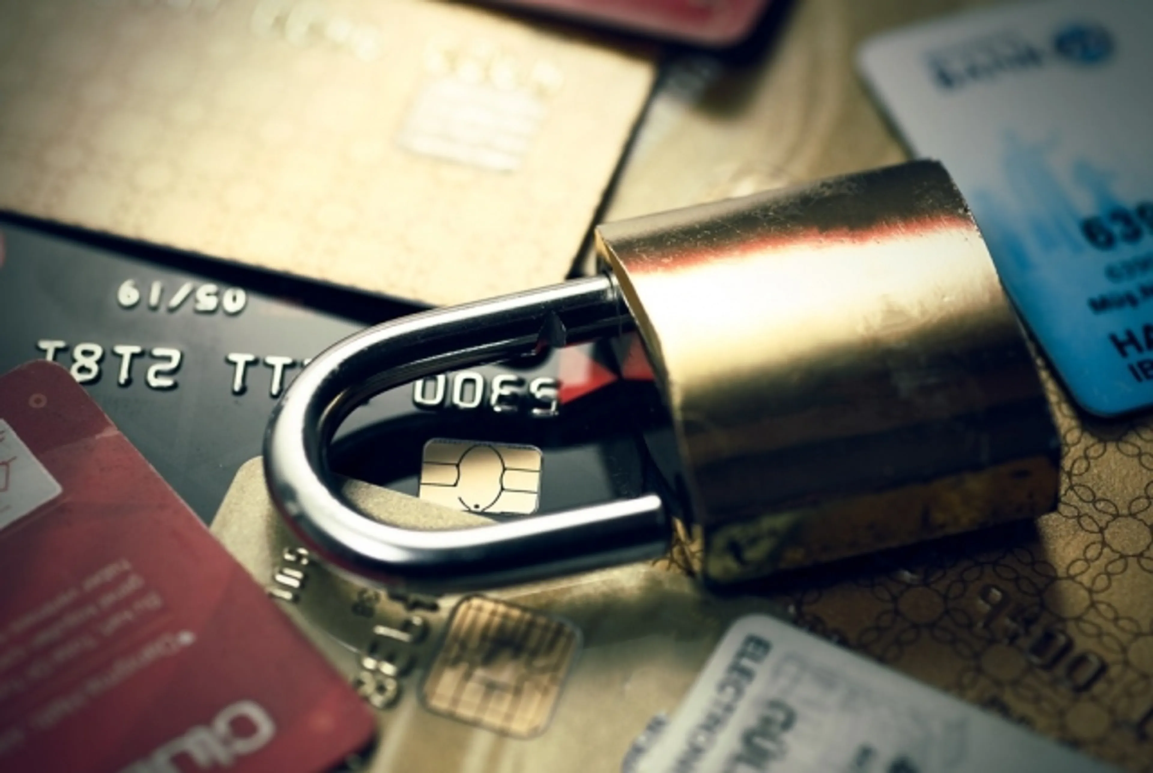 Капитал - Лайфхак: как не стать жертвой кибермошенников