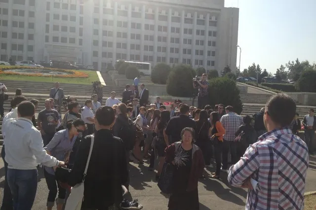 Дольщики компании Серт устроили акцию протеста
