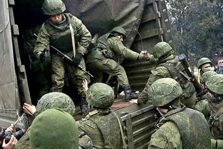 Капитал - Яценюк заявил о невероятной концентрации войск в Донбассе