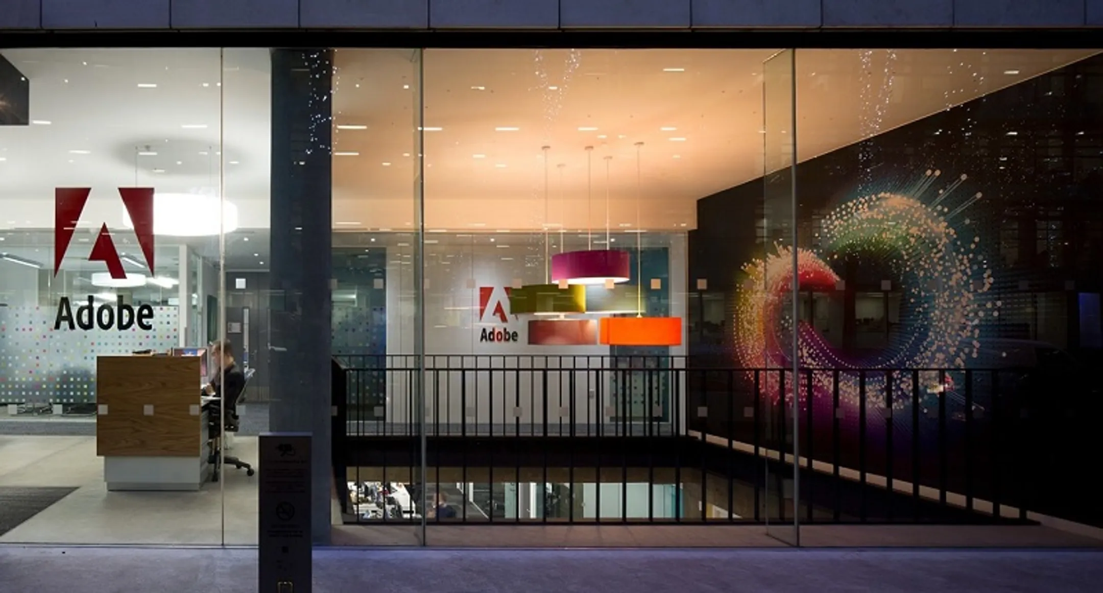 Успехом Adobe обязана удаче и Стиву Джобсу - Image Kapital.kz