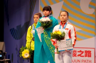 Капитал - Зульфия Чиншанло выиграла золотую медаль ЧМ по тяжелой атлетике