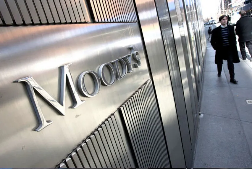 Капитал - Кризис в России подорвал доверие к тенге