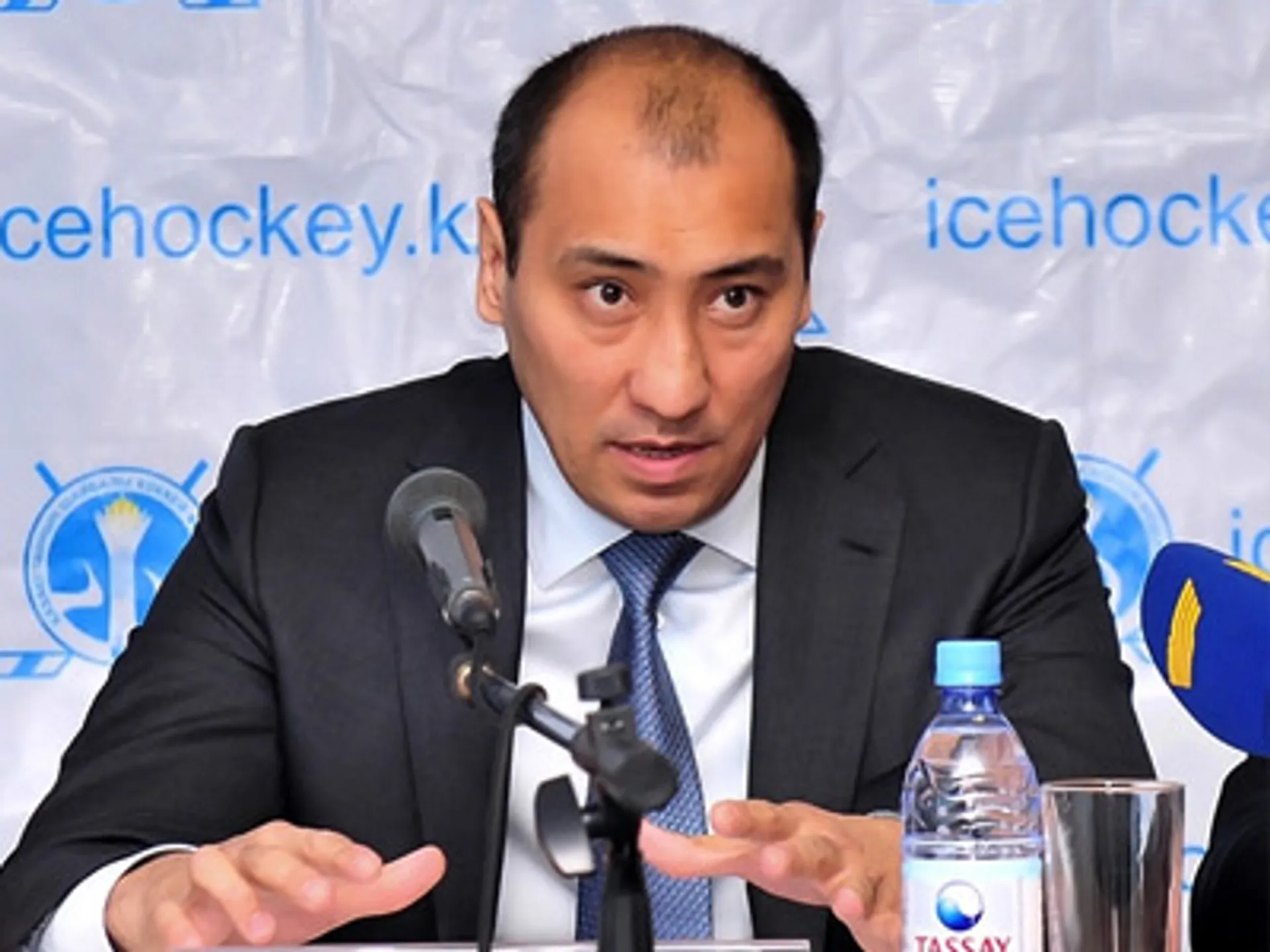 Капитал - ХК «Барыс» создаст женскую команду