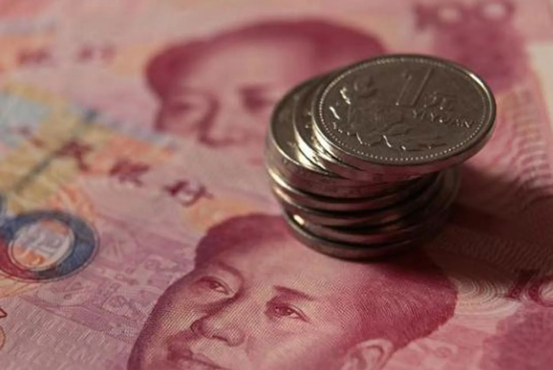 Капитал - ЦБ Китая вновь сильно ослабил юань