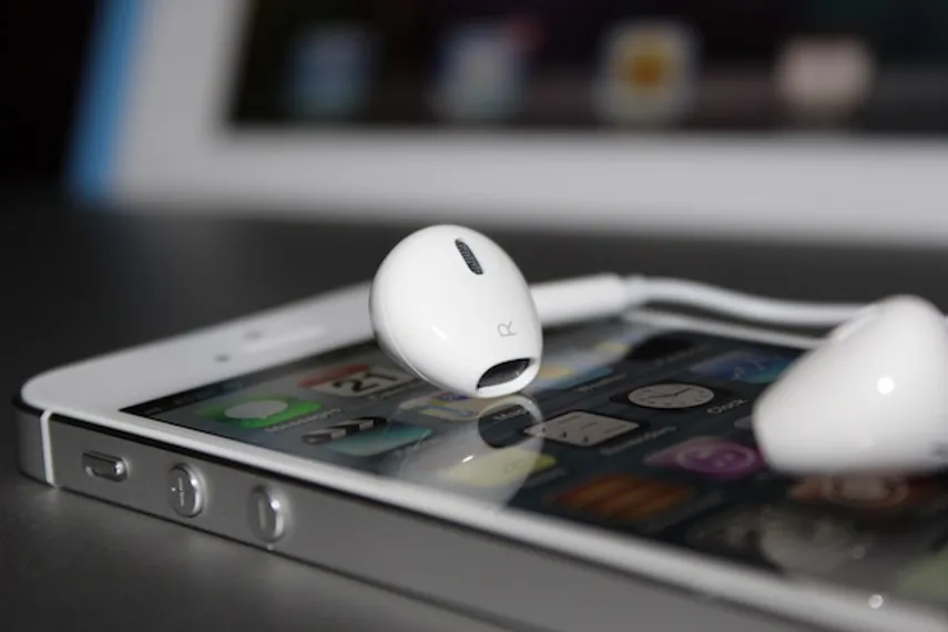 Капитал - Intel придумала замену стандартному разъему для наушников