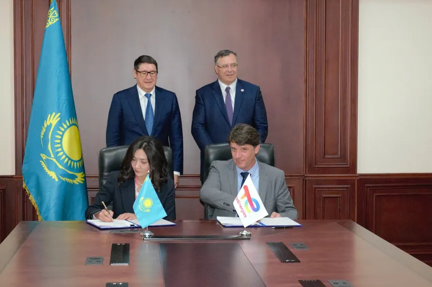 Капитал - TotalEren, Самрук-Казына и КазМунайГаз построят ветропарк в Жамбылской области