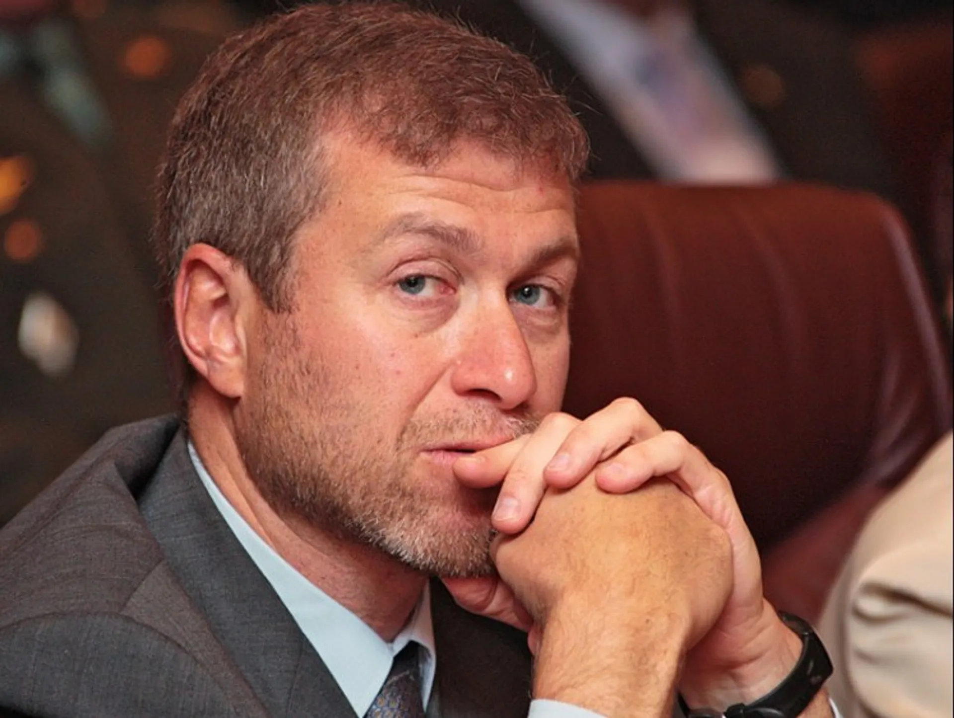 Капитал - Роман Абрамович вложился в сотовую связь